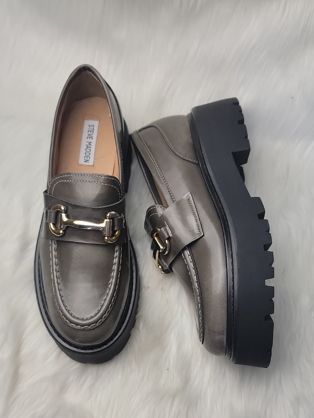 STEVE MADDEN Roux Grey Distr Gold Tone Horse Bit Y2K Chunky Platform Loafers 9